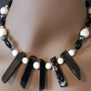 Black agate spike necklace