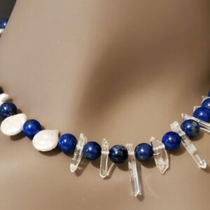 The clear crystals Necklace